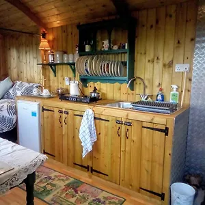  Luxury tent Lower Haven Shepherds Hut