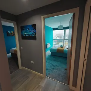 2br Stunning Centre Belfast